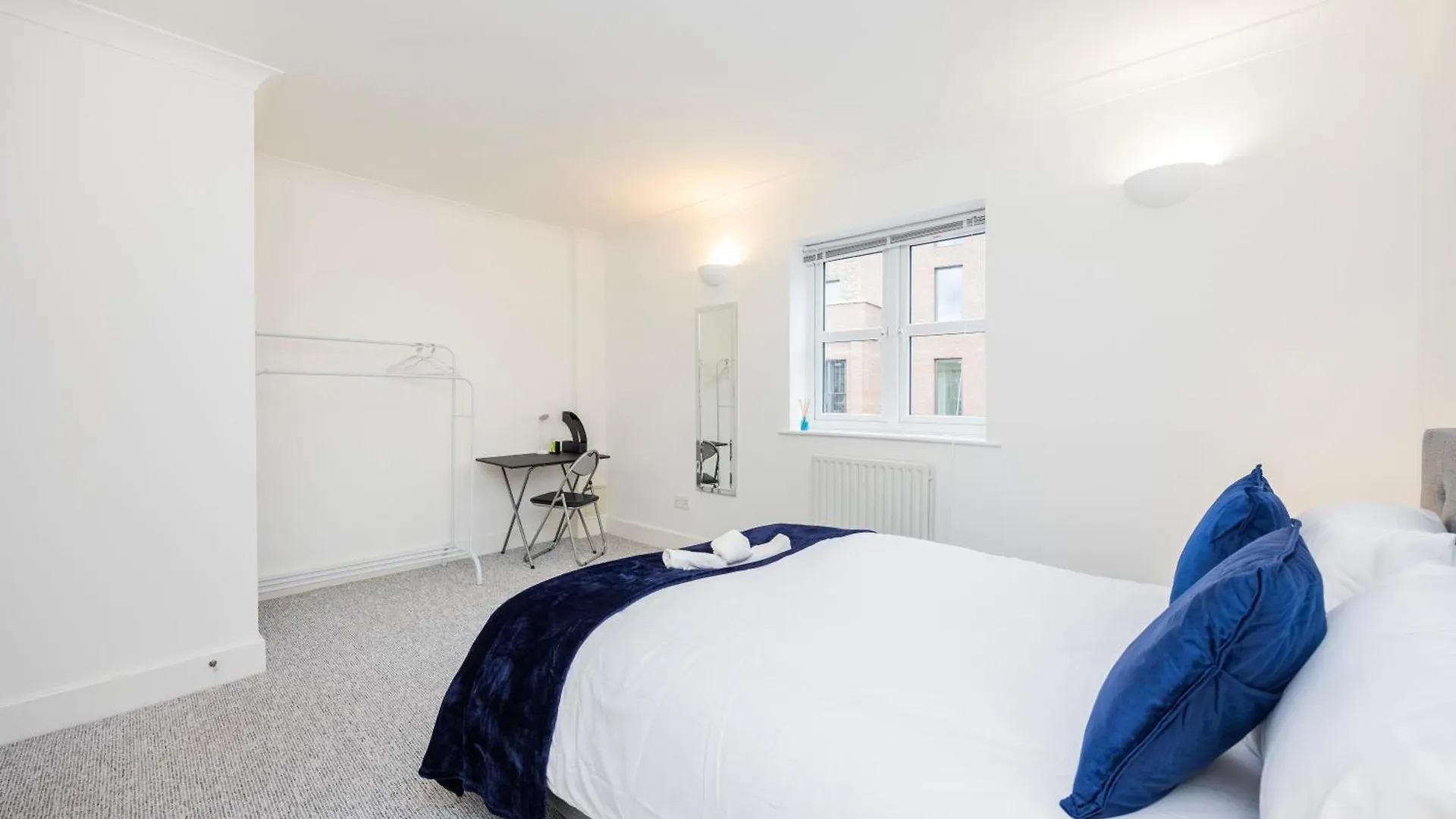 Cozy City Haven - Bright 2Br Apartment, Central Stay Next To Major Station 伦敦 0*,  英国