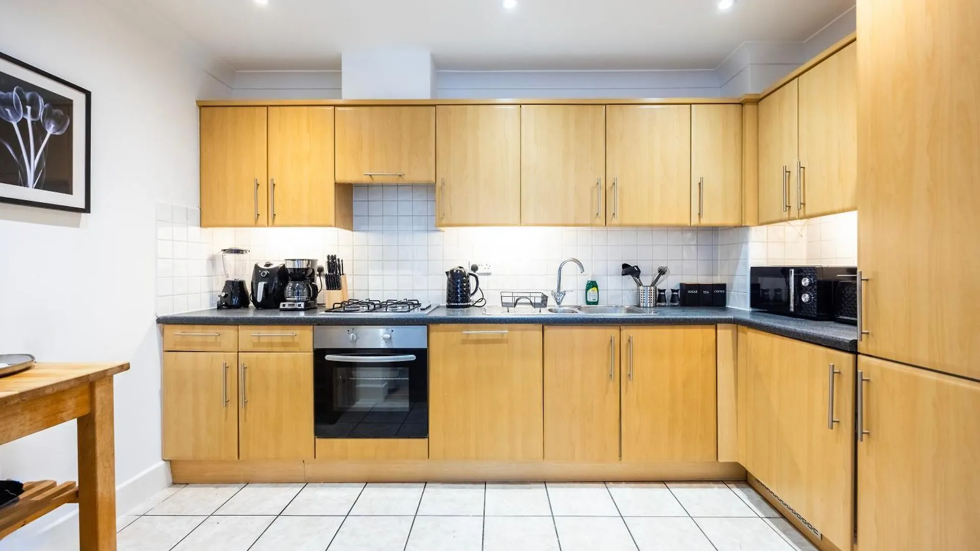 Cozy City Haven - Bright 2Br Apartment, Central Stay Next To Major Station 伦敦 0*,