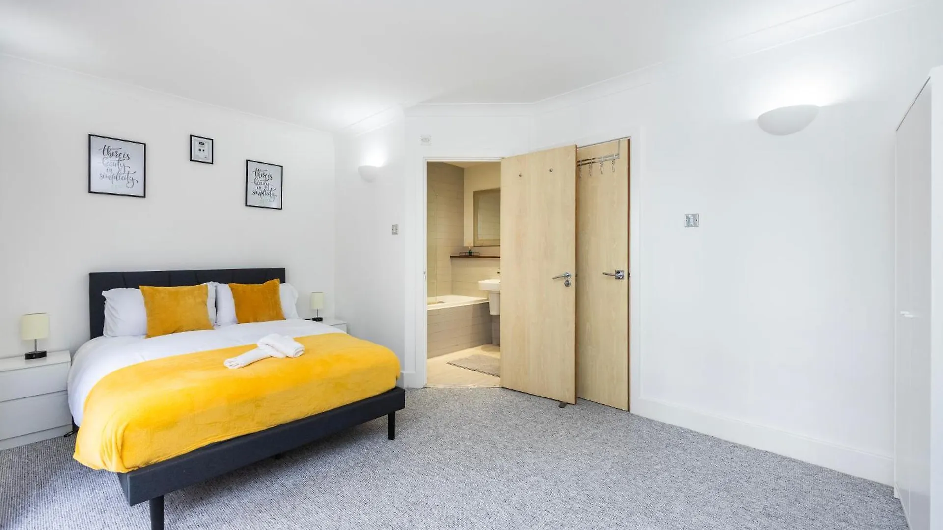 Apartment Cozy City Haven - Bright 2Br Apartment, Central Stay Next To Major Station London